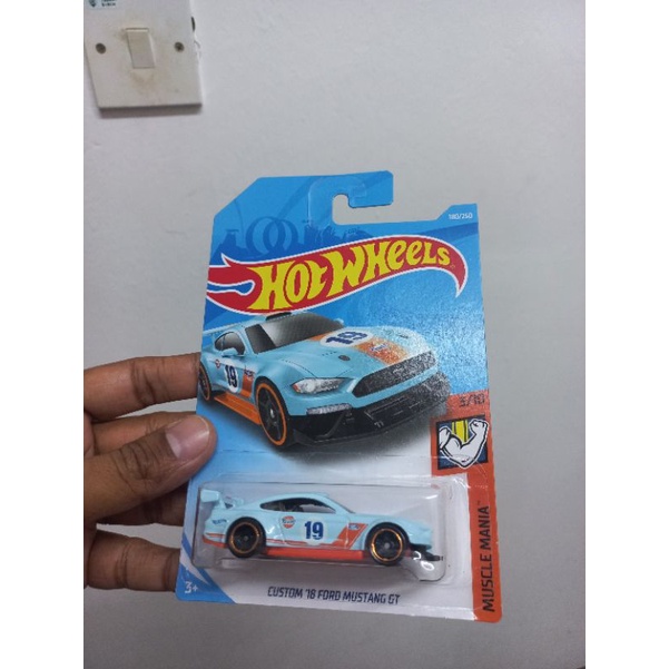 Hot Wheels Custom Ford Mustang Gt Muscle Mania Mainline