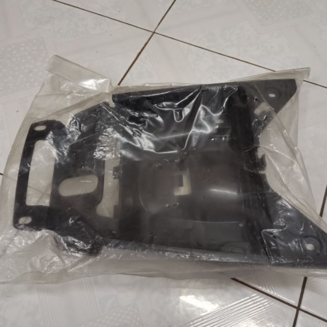 Yamaha Lc V Luggage Box Box Under Seat Original Hong Leong