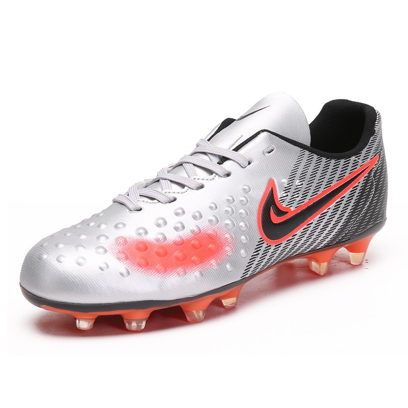 soccer shoes types