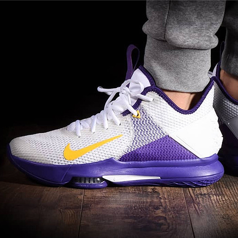 lebron witness 5