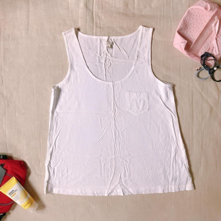 gap white tank