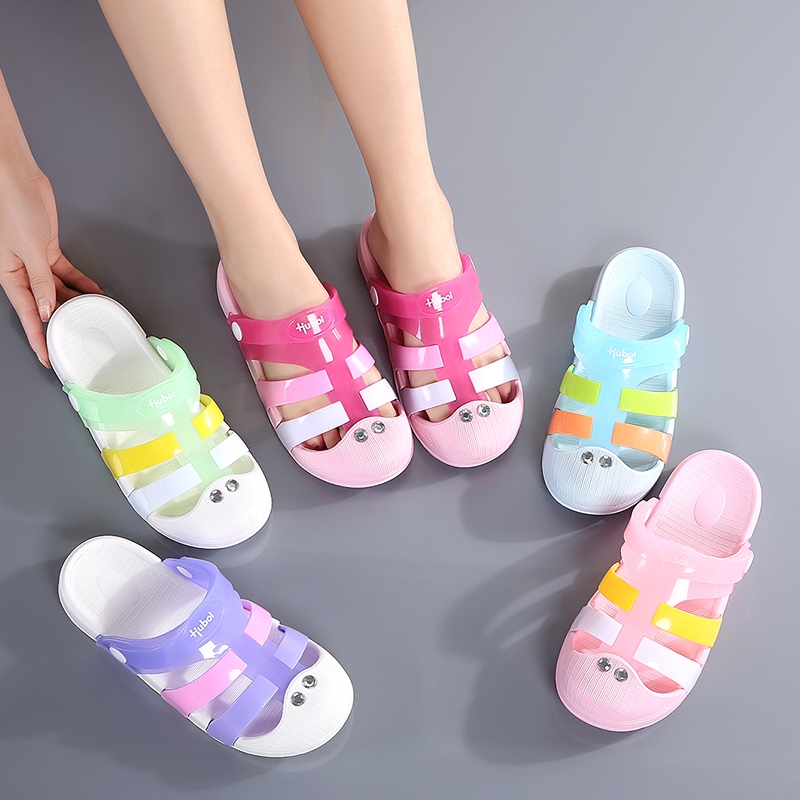 croc jelly shoes