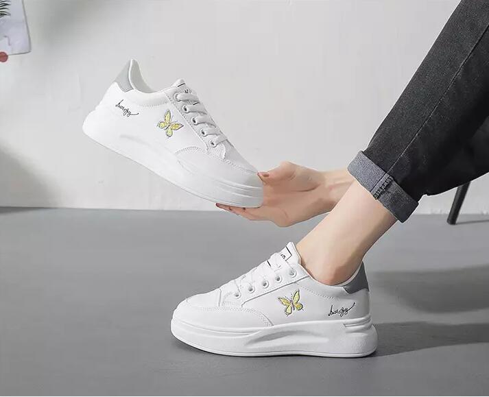 white casual shoes for girl