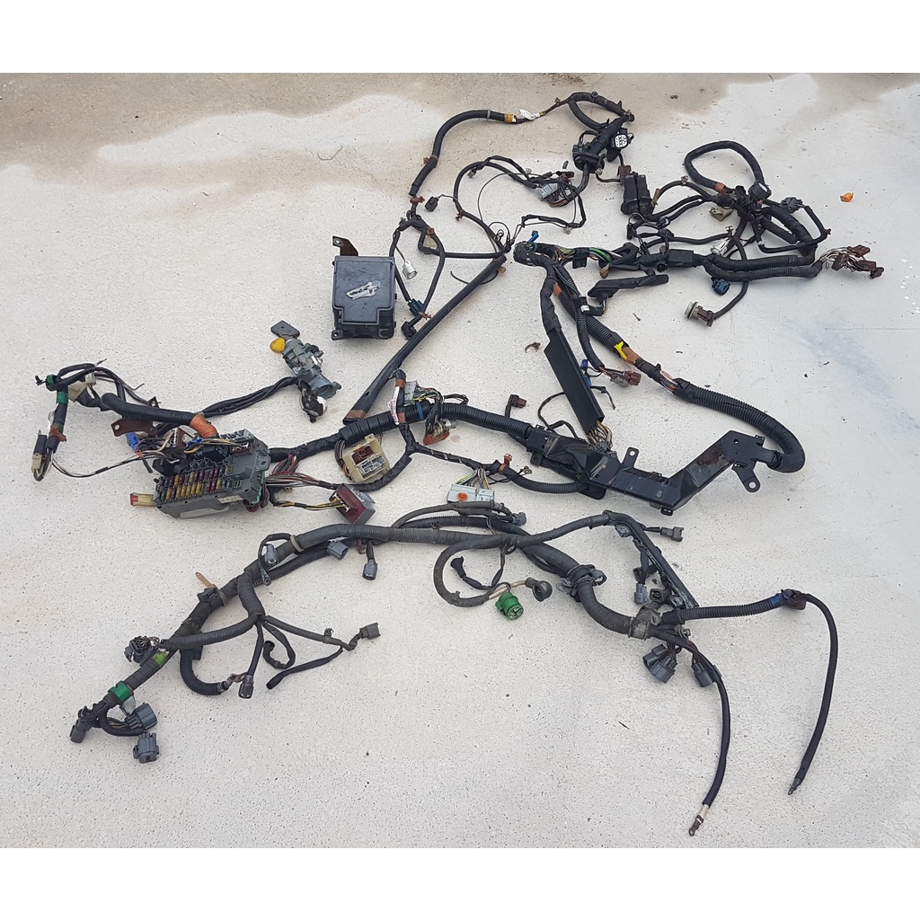 honda-integra-dc4-b18b-dohc-manual-engine-interior-wayaring-harness