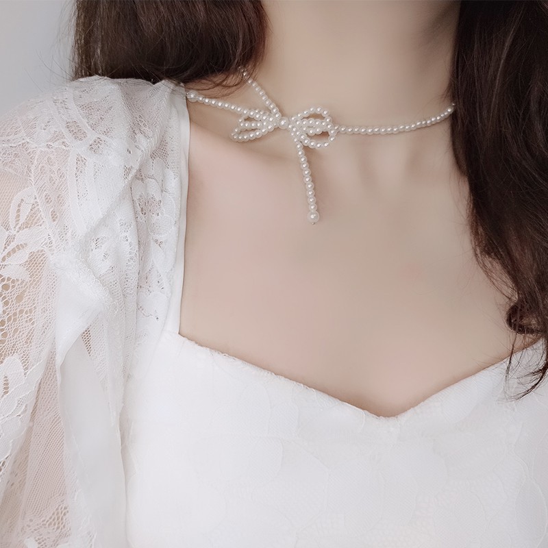 bow neck choker