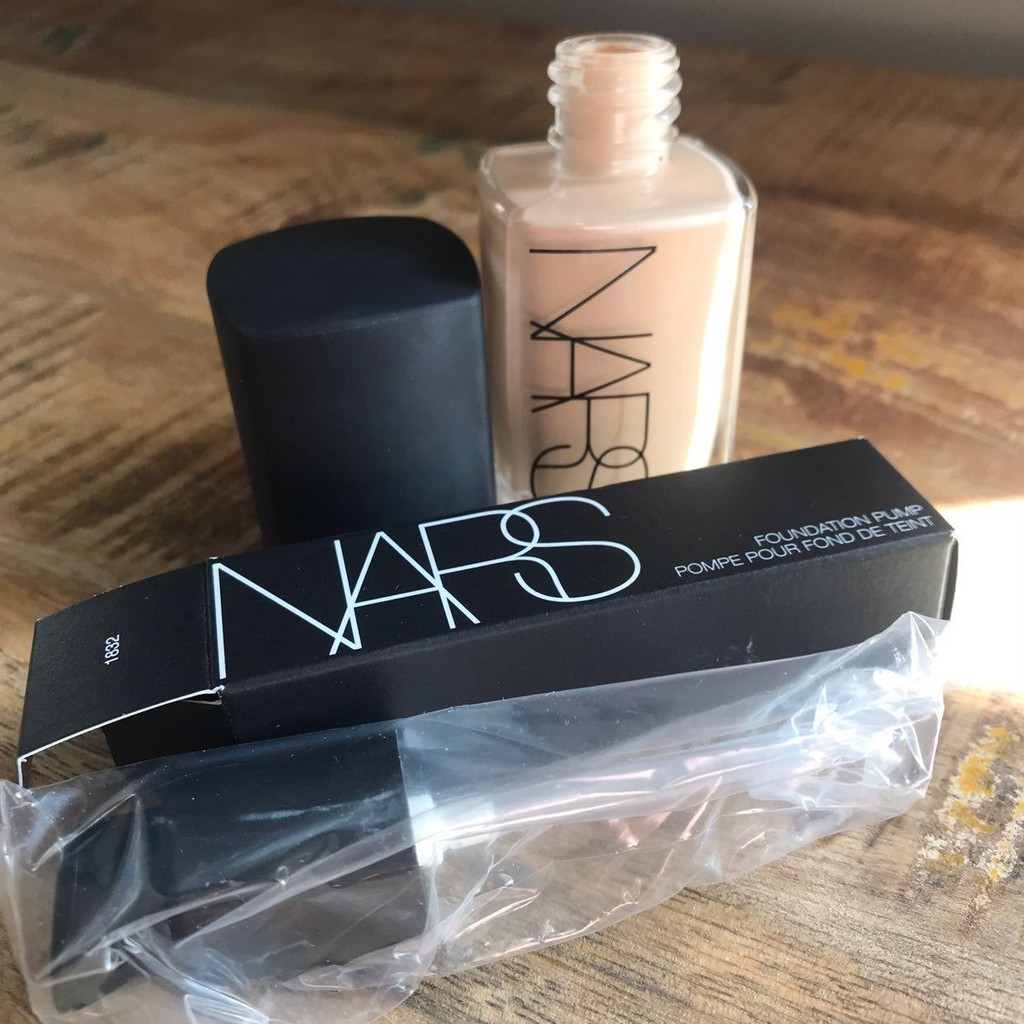 nars liquid foundation pump