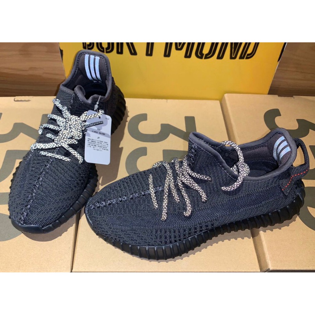 yeezy boost 350 v2 black womens