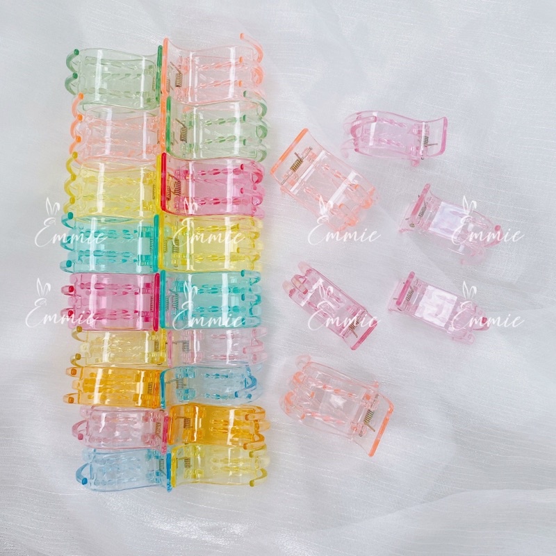 Cute Multicolored Transparent Crab Hair Clip