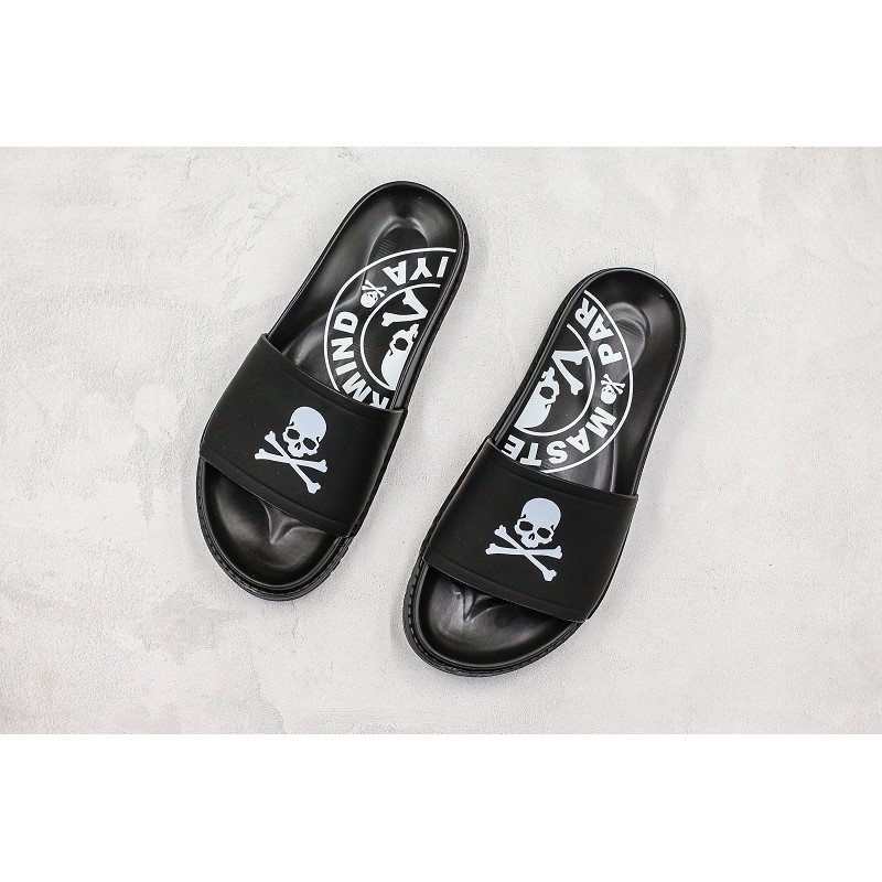 stussy flip flops