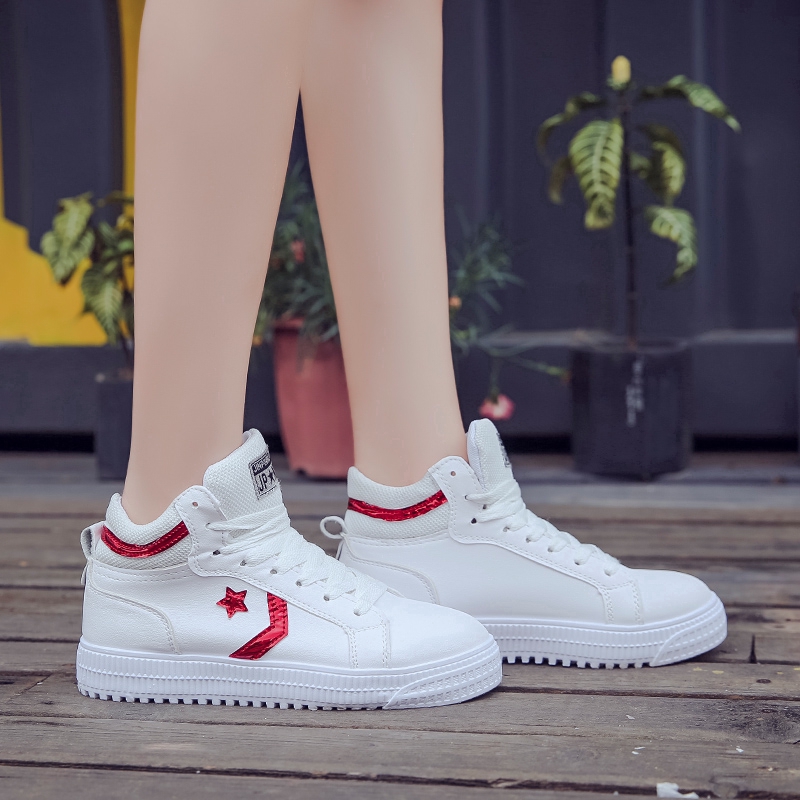 trendy womens white sneakers