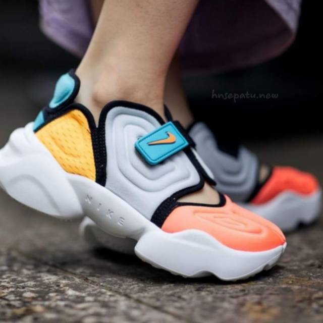 nike air rift orange