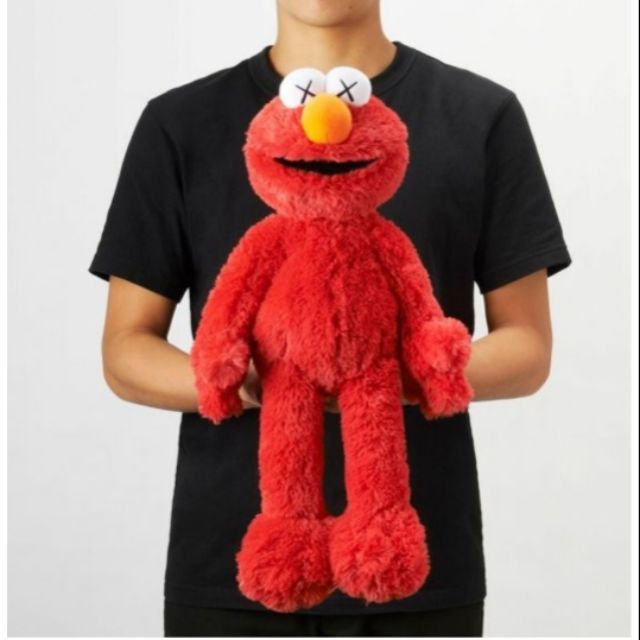 kaws x sesame street toys