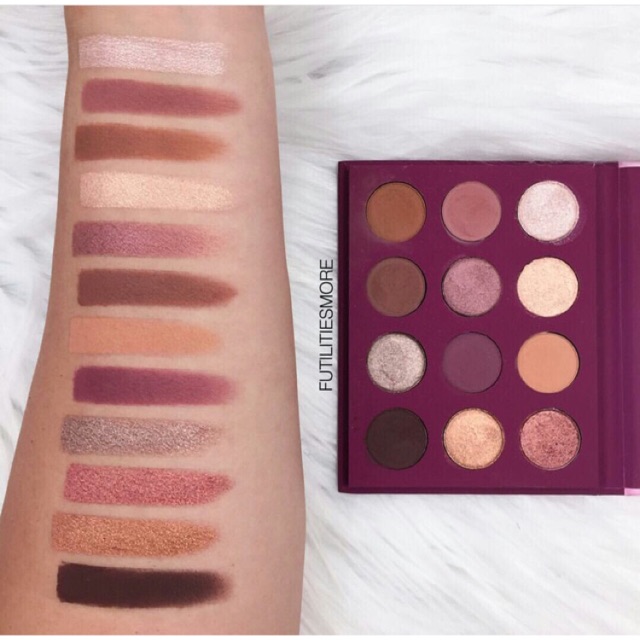 mauve eyeshadow palette