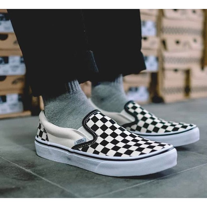 dizzy checkerboard vans