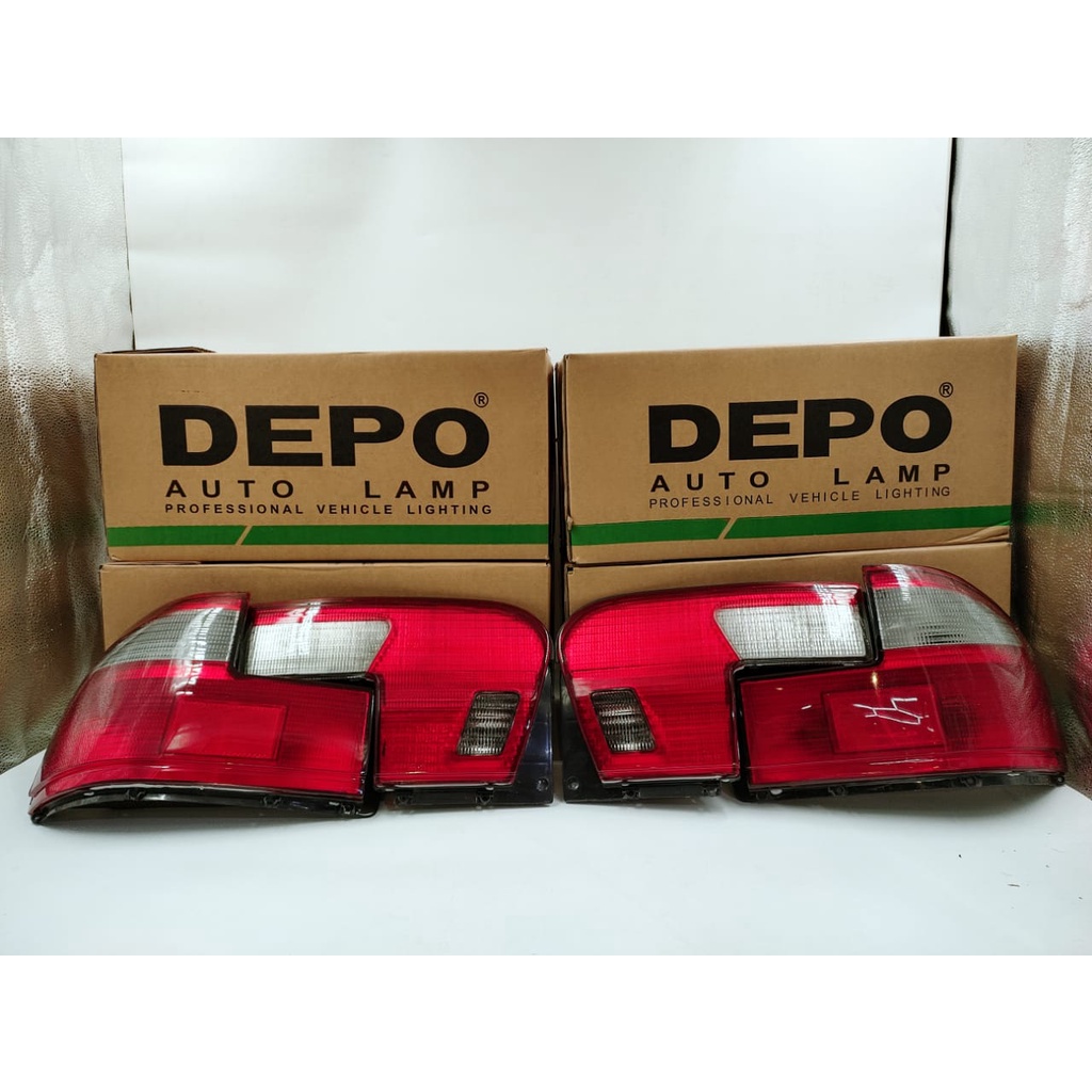 PROTON WIRA TAIL LAMP / REAR REFLECTOR DEPO TAIL LAMP WIRA (BODY