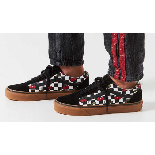 vans cherry authentic
