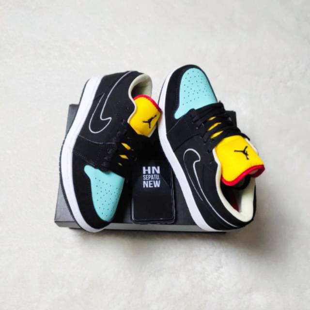 jordan 1 low se black aurora