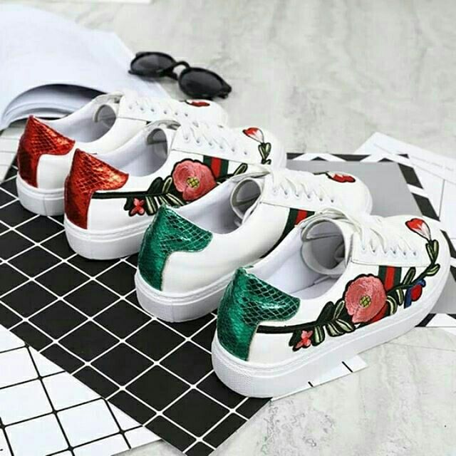 gucci flower embroidered sneakers