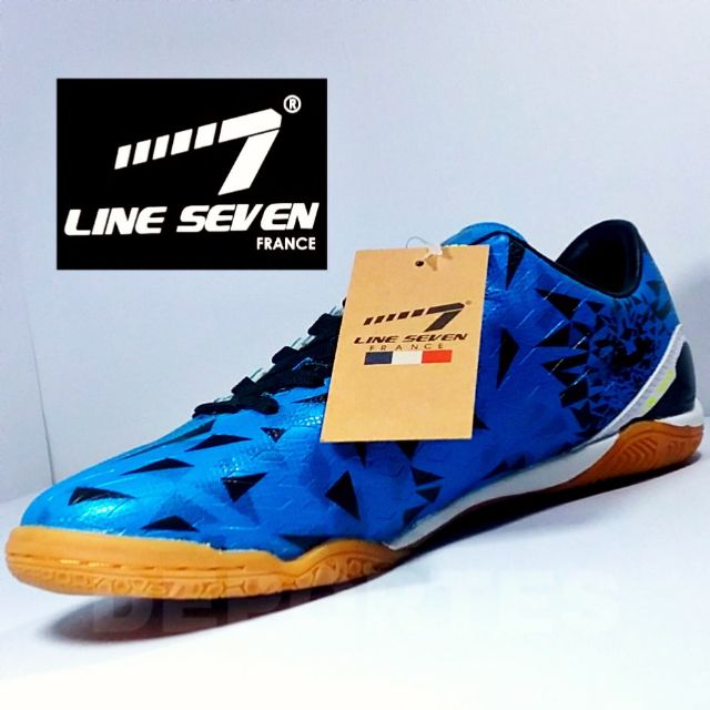 kasut futsal line 7