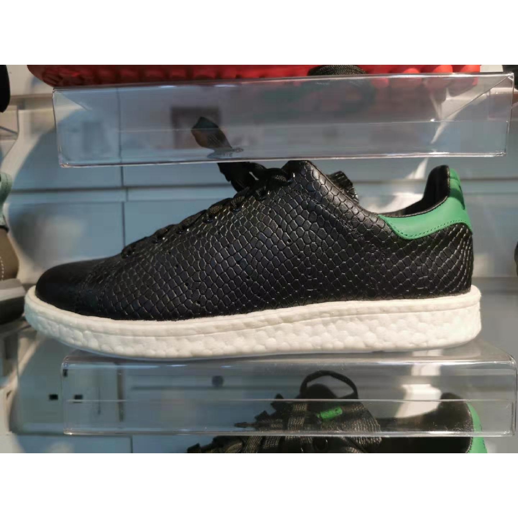stan smith boost black green