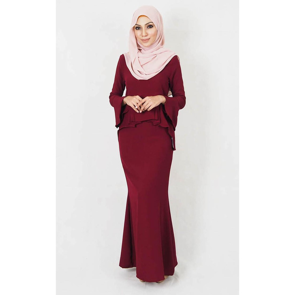 burgundy baju kurung