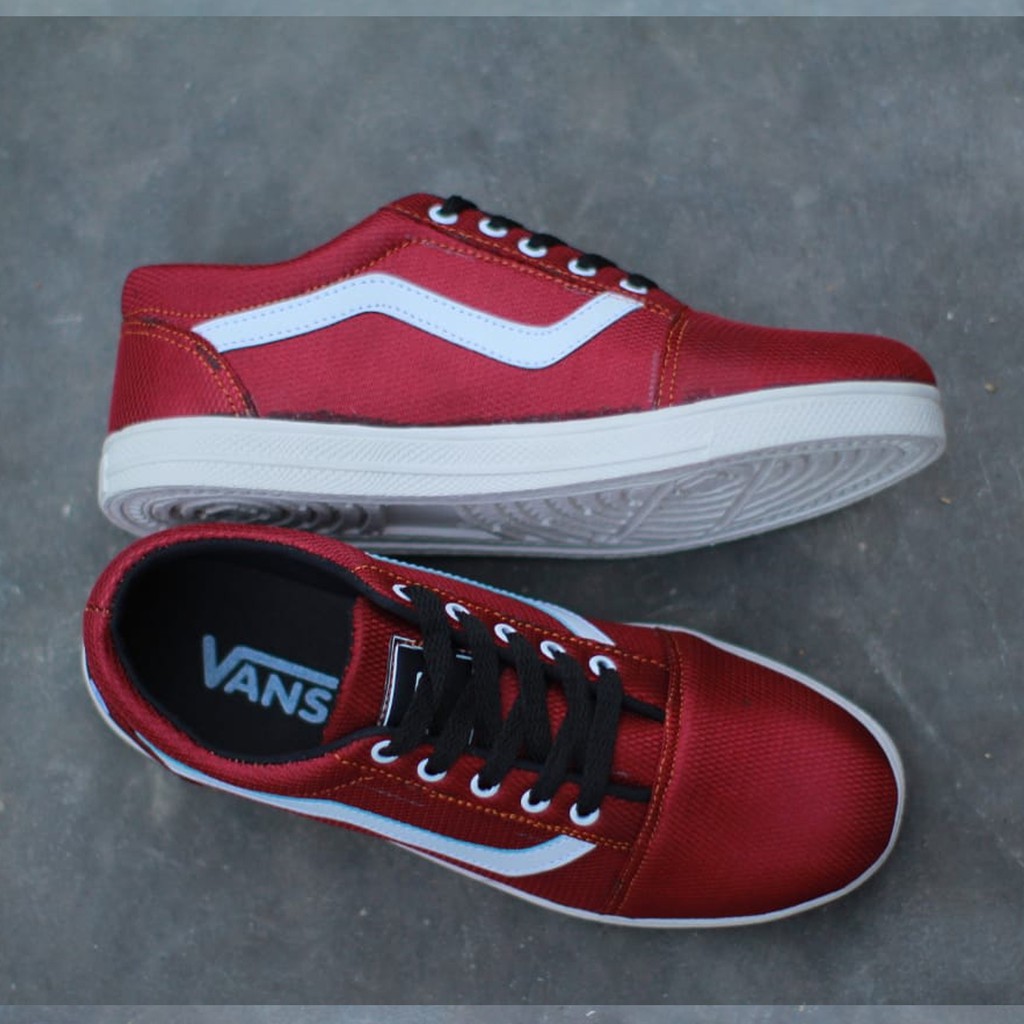vans men's running shoes