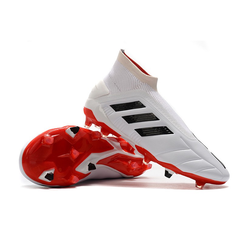 predator football boots laceless