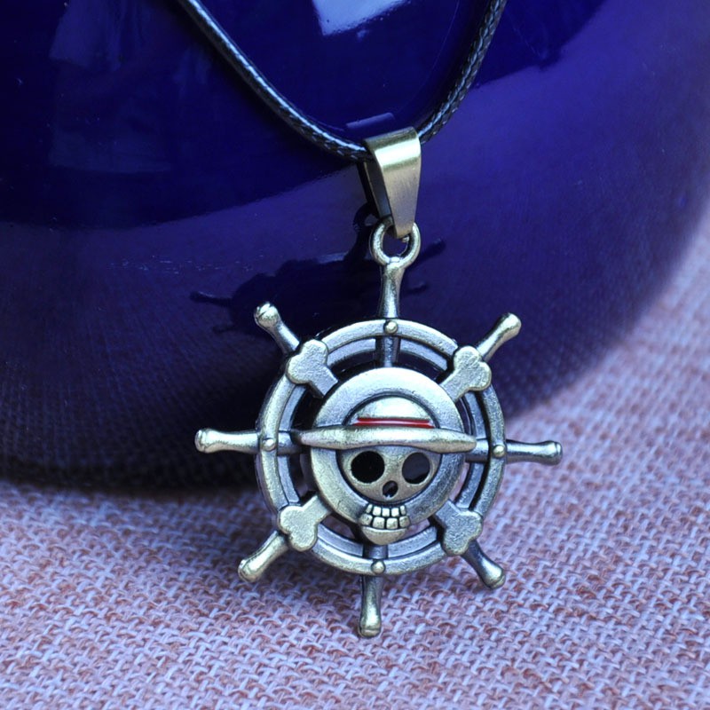 Japanese jewelry one piece One Piece Nautical King Necklace Ship Rudder Pendant