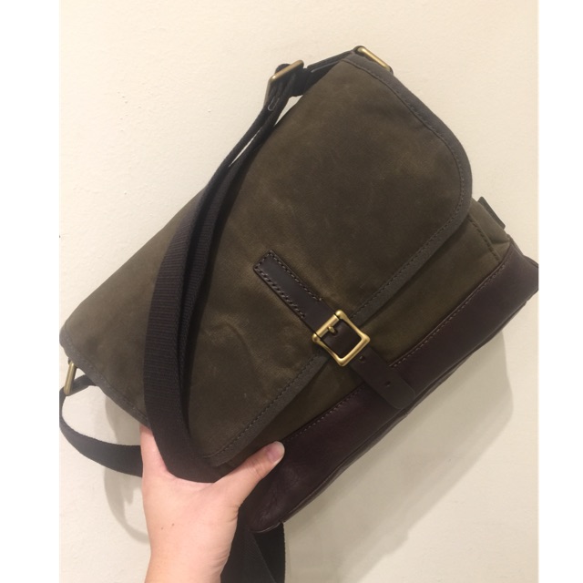 fossil men's shoulder bags