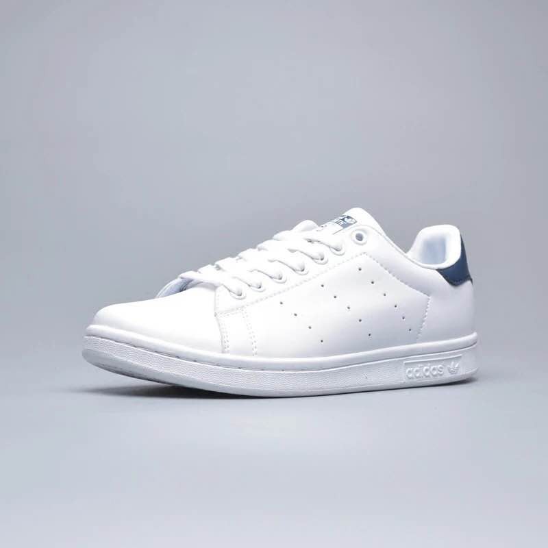 stan smith white navy blue