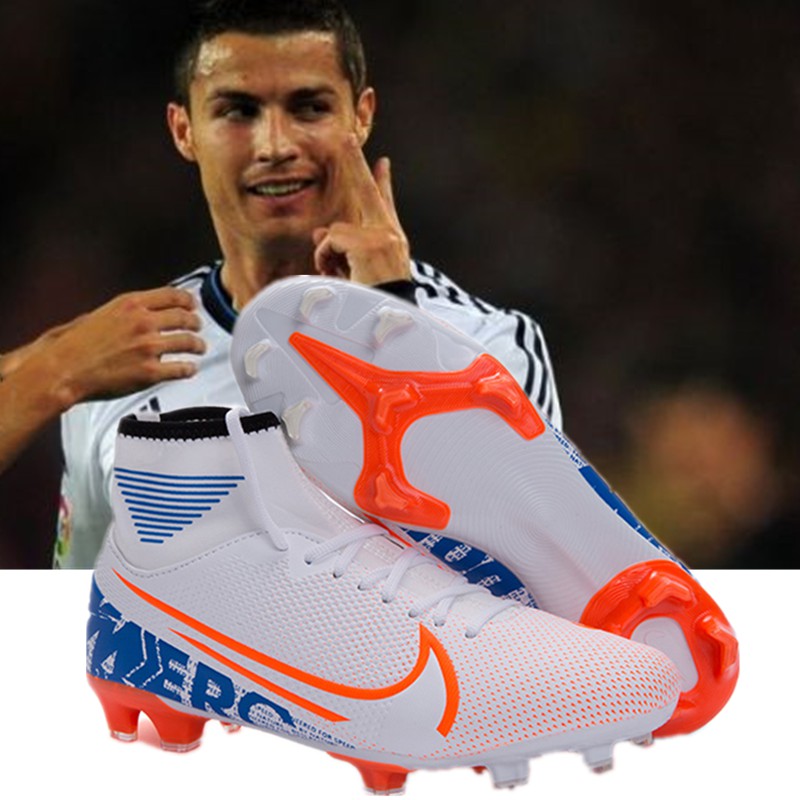 comfortable soccer cleats