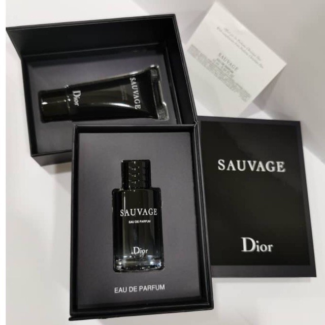 dior sauvage travel kit with shower gel gift