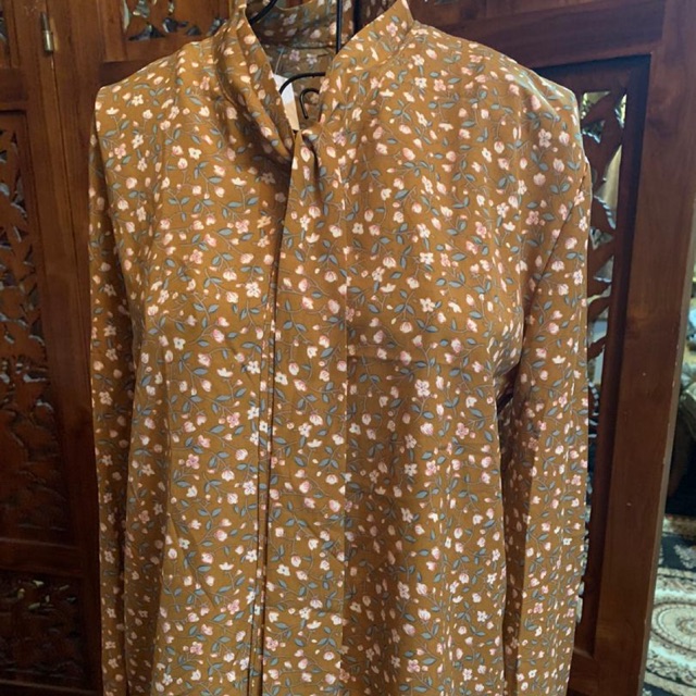 Mustard brown floral blouse | Shopee 