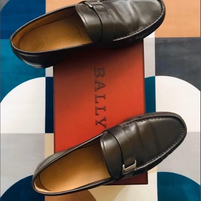 bally colbar leather loafers