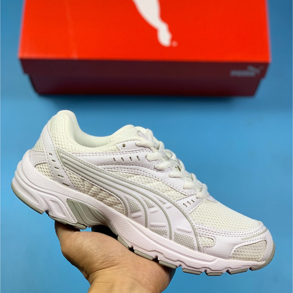 puma original sports shoes