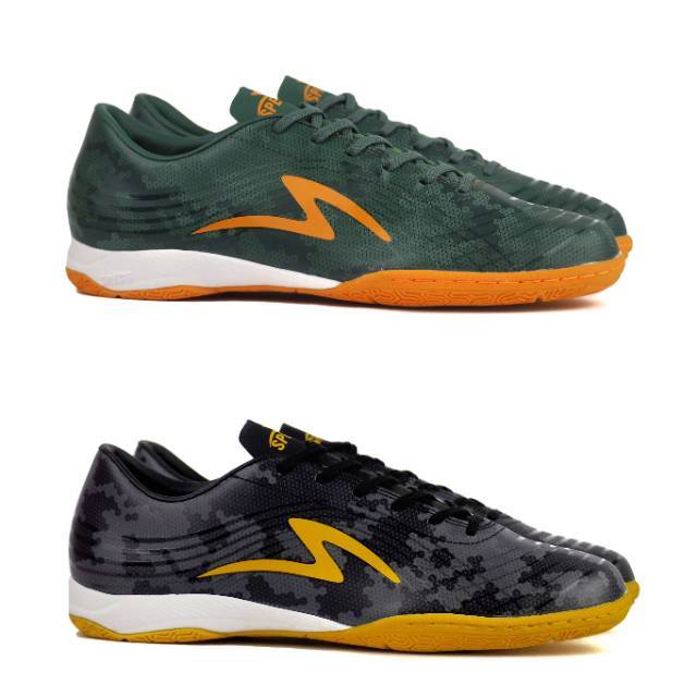 specs futsal shoes