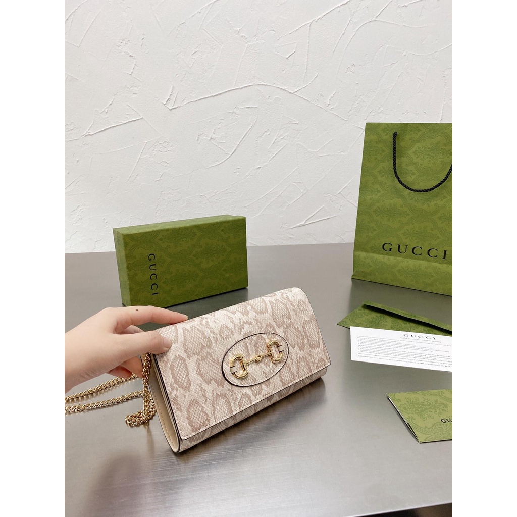 HOT Gucci✨ chain bag website style. Customized, not only can be matched at will, the bag shape is perfect, pop Shopee Malaysia