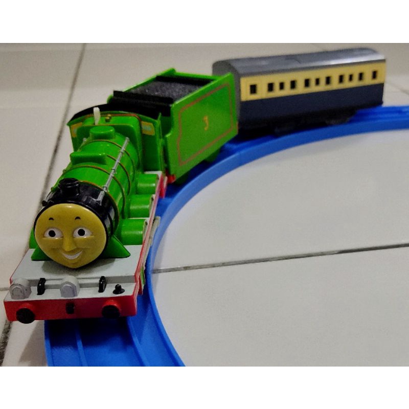 TOMY TAKARA Plarail Talking Henry (Japanese language, 3-Car Set ...