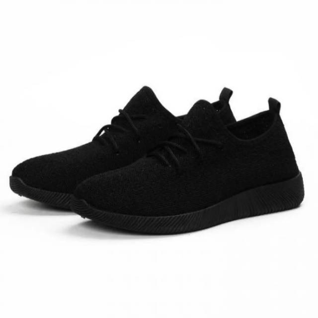 plain black yeezys