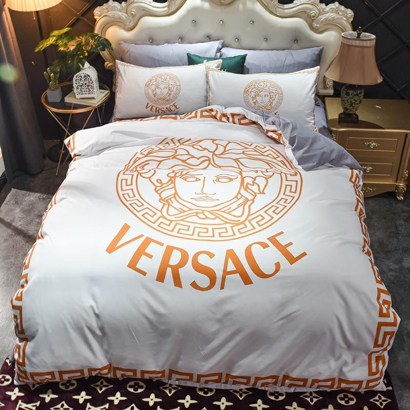 Versace Luxurious And Soft Series Bedsheet Sets Shopee Malaysia