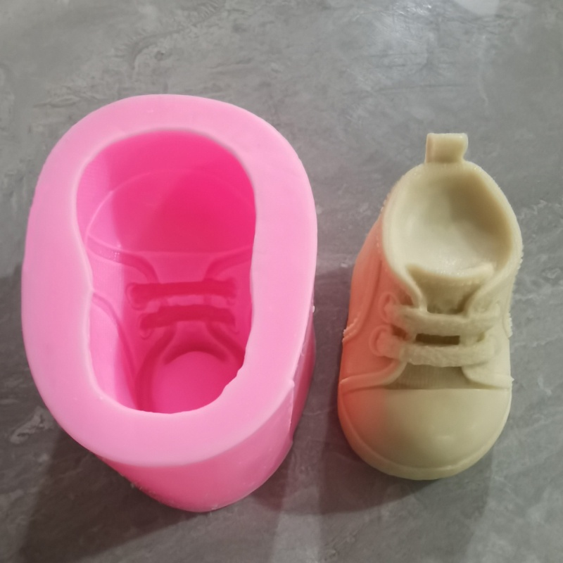 SELAN Fondant Moulds Cake Gadget Cute Baby Shoe Shape Silicone Cake Mold Fondant Chocolate 3D Mould Cake Decorating for