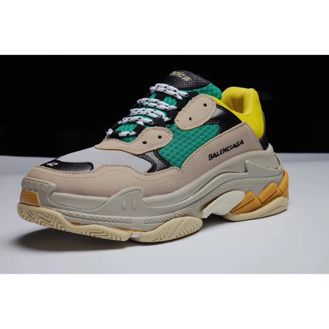 Balenciaga TRiPLE S Weiß Beige Meshsuede PremierBoat