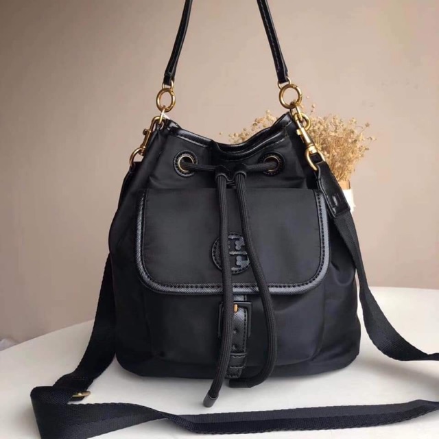 tory burch black bucket bag