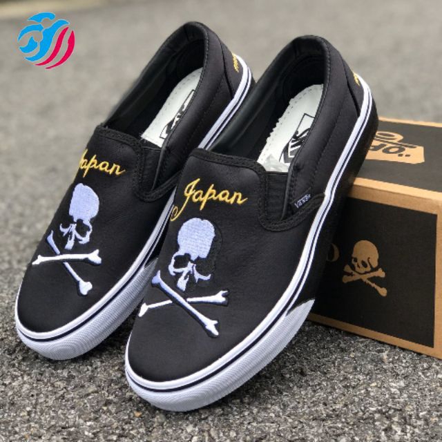 vans slip on mastermind
