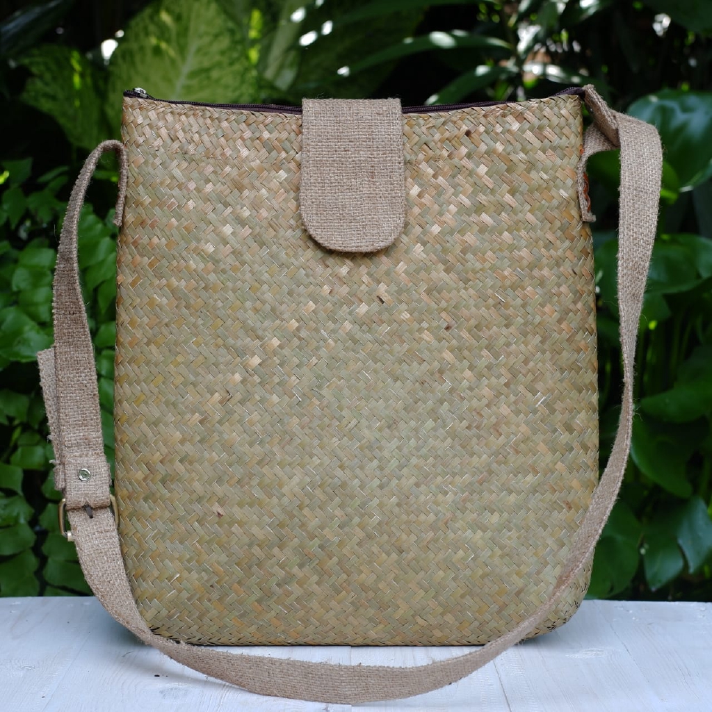 jute messenger bag