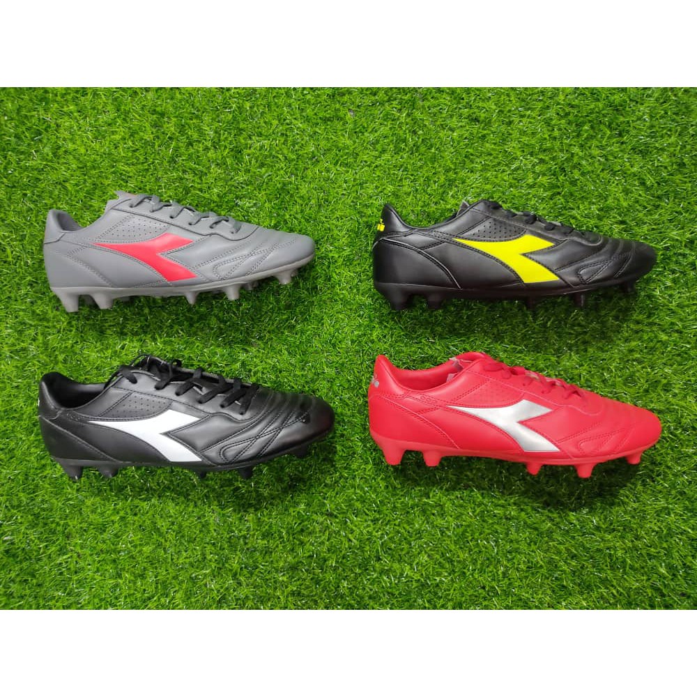 diadora soccer boots