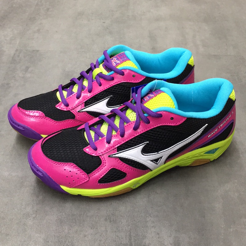 mizuno wave twister purple