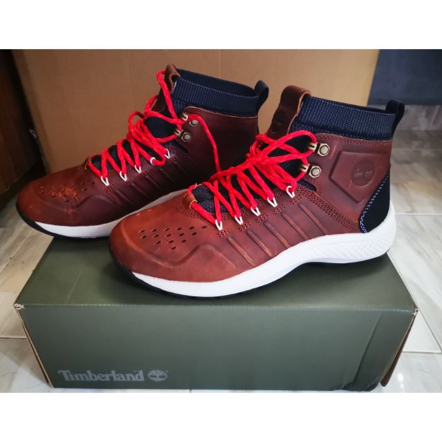 timberland flyroam mid