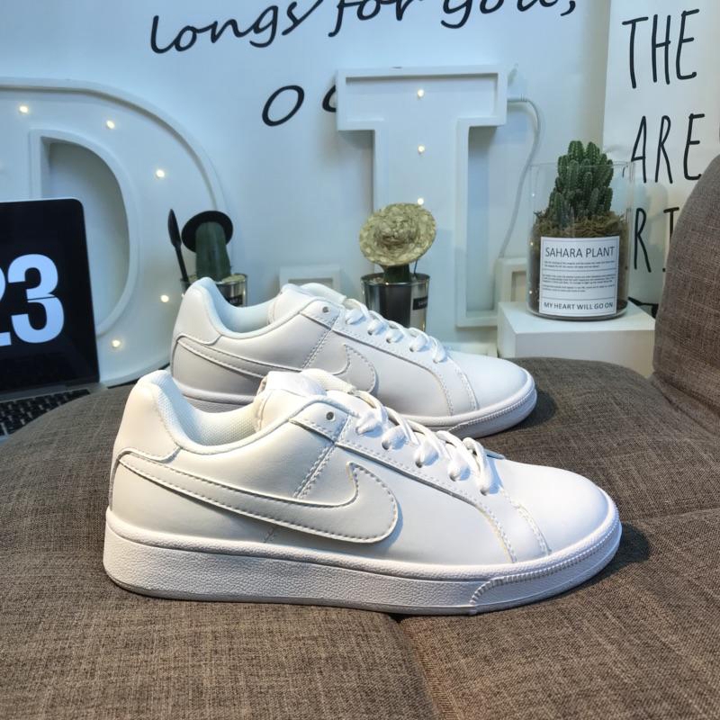 nike tennis classic mens