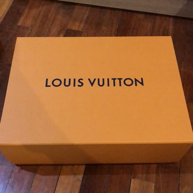 Authentic LV Louis Vuitton Box Medium size Shopee Malaysia